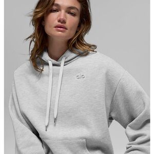 ALO Yoga Women's Light Gray Hoodie